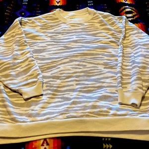 Great shape over sized American eagle sweater size large